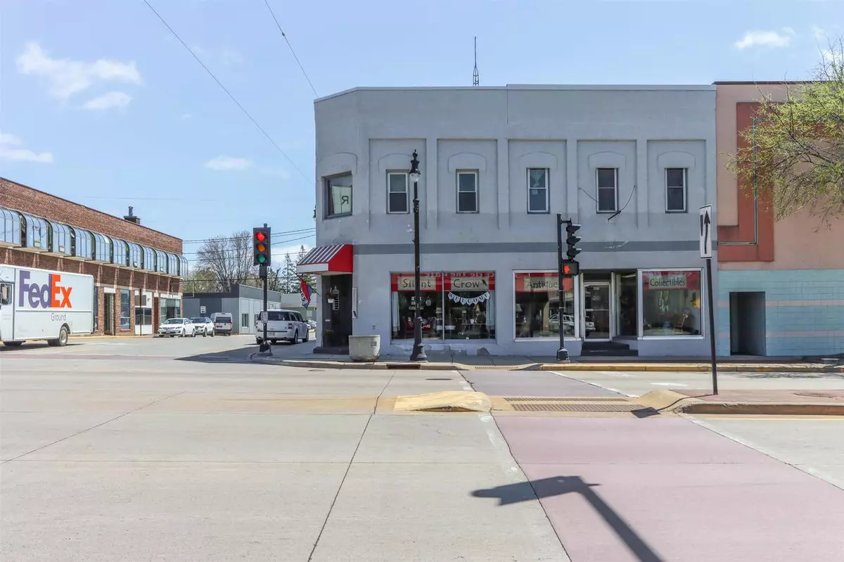 Marshfield, WI 54449,401-405 S CENTRAL AVENUE