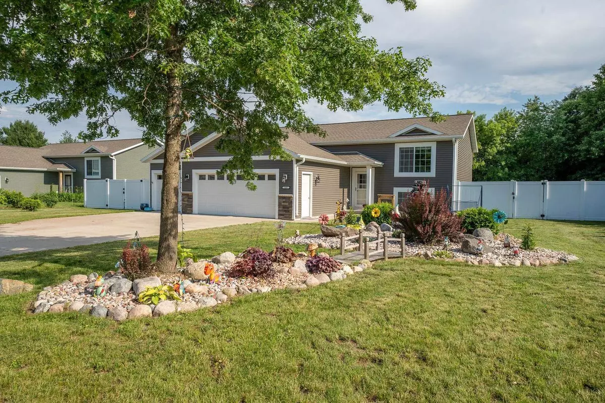 Mosinee, WI 54455,808 STONE RIDGE DRIVE