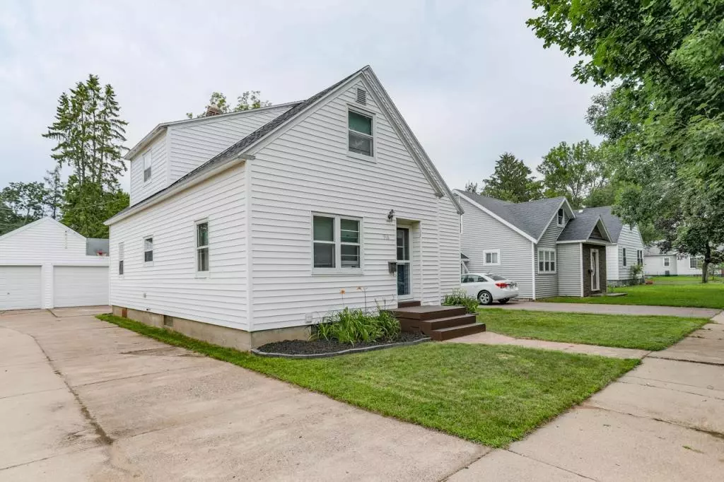 Wausau, WI 54401,916 N 6TH AVENUE