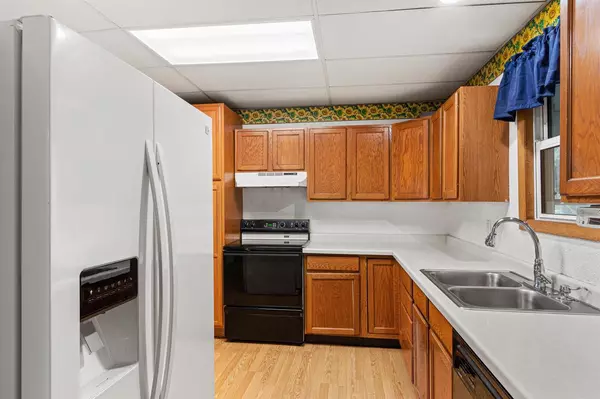 Nekoosa, WI 54457,107 2ND STREET