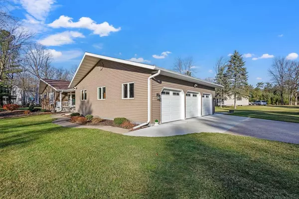 Plover, WI 54467,2500 BUTTERNUT DRIVE