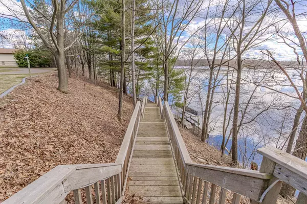 Mosinee, WI 54455,207890 KRIS LANE