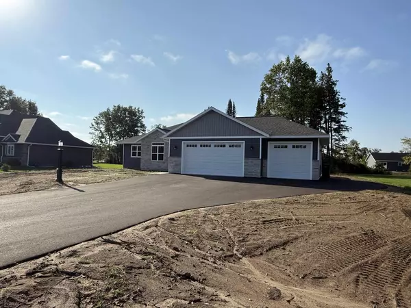 Plover, WI 54467,615 W SILVERLEAF COURT