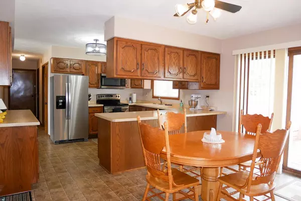 Stetsonville, WI 54480,422 E MINK AVENUE