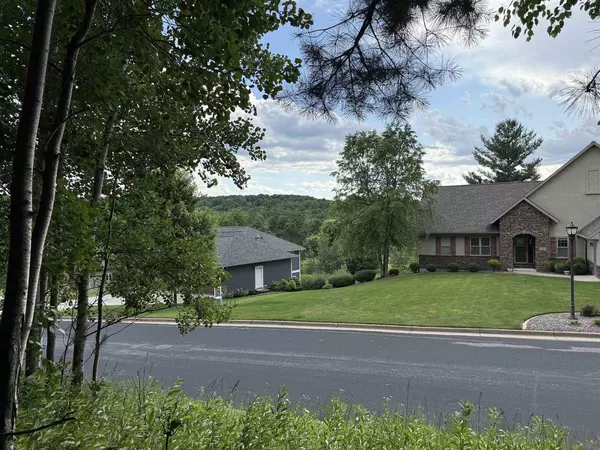 Wausau, WI 54403,1704 EAGLE VALLEY LANE