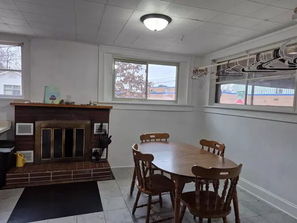 Wausau, WI 54403,802 McClellan Street