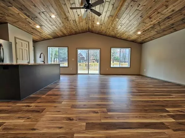 Nekoosa, WI 54457,1093 W QUEENS WAY