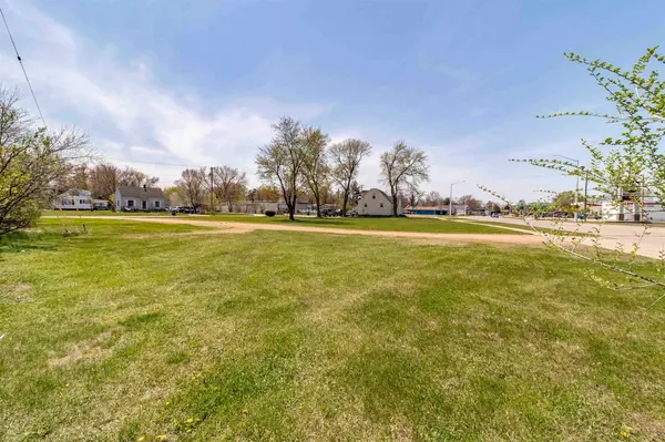Wisconsin Rapids, WI 54494,1820 & 1830 BAKER DRIVE