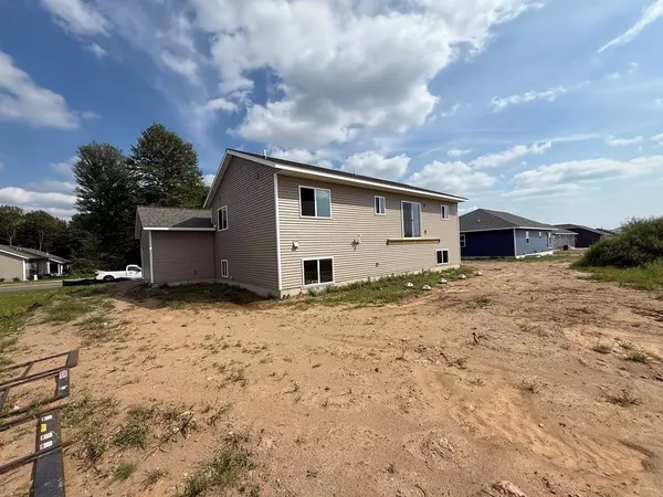 Weston, WI 54476,8302 MAPLEFIELD WAY