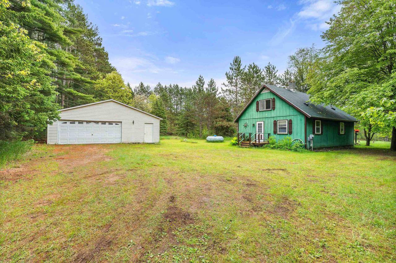 10533 2ND AVENUE, Almond, WI 54909