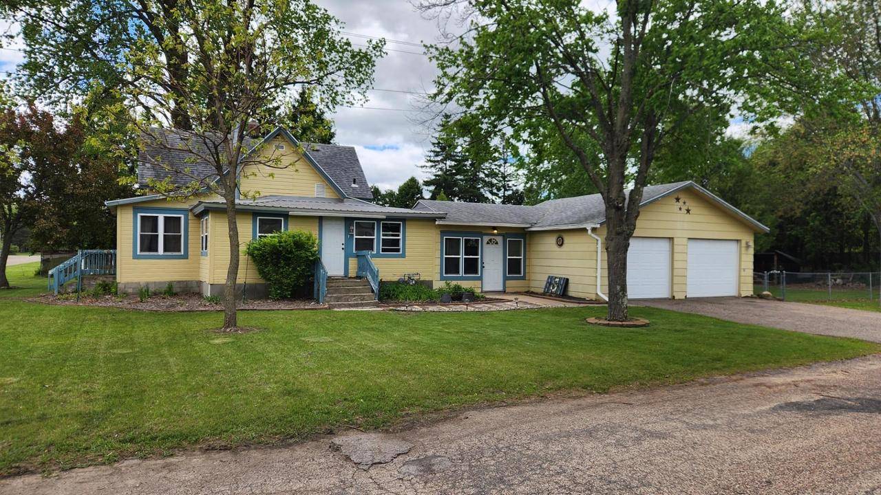 201 GRAND STREET, Friendship, WI 53934