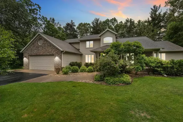 2621 RUSSET DRIVE, Plover, WI 54467