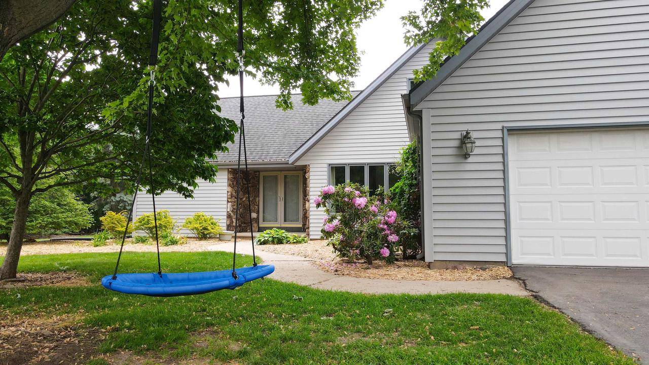 Neenah, WI 54956,1341 FIELDSTONE COURT