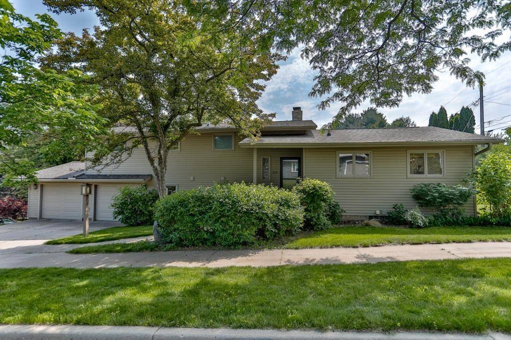 329 N 12TH AVENUE, Wausau, WI 54401