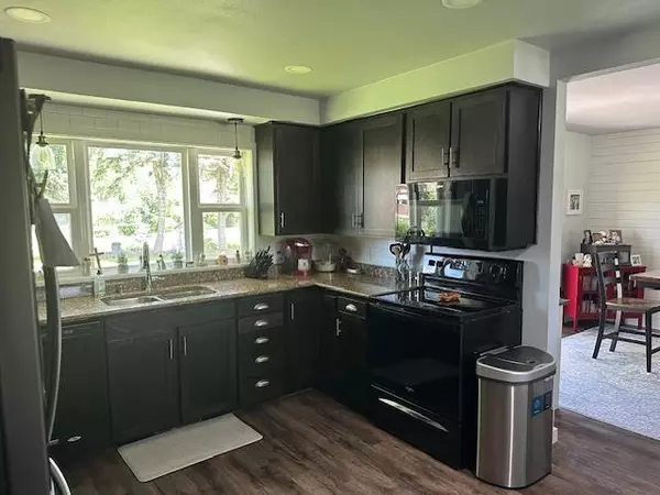 Marshfield, WI 54449,217 COLUMBUS COURT