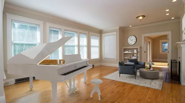 Wausau, WI 54403,910 FULTON STREET