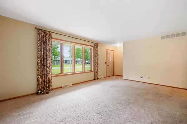 Stevens Point, WI 54482,1578 SKYLINE DRIVE