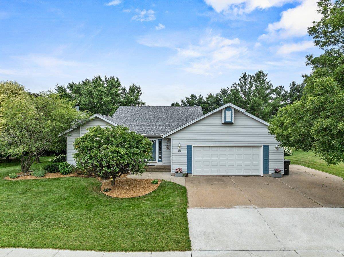312 E 17TH STREET, Marshfield, WI 54449