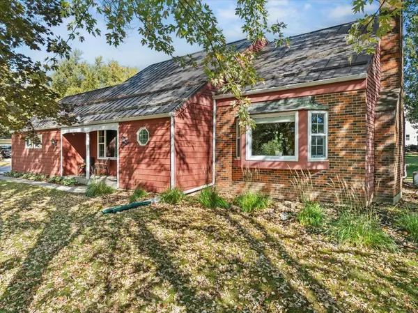 1511 N BROADWAY AVENUE, Marshfield, WI 54449