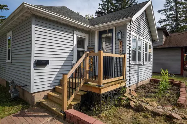 Marshfield, WI 54449,1209 S CHESTNUT AVENUE