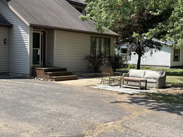 Nekoosa, WI 54457,1007 W 3RD STREET