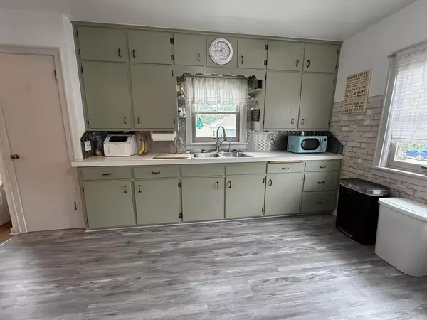 Merrill, WI 54452,1207 E 9TH STREET