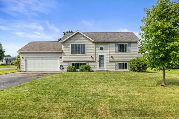3080 FOREST DRIVE, Plover, WI 54467