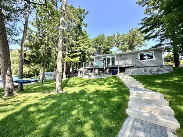 Waupaca, WI 54981,N2645 PLEASANT PARK LANE