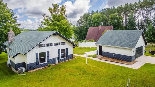 Gresham, WI 54128,41 LAKE DRIVE