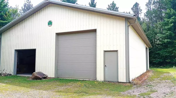 Neillsville, WI 54456,W8135 SAND ROAD