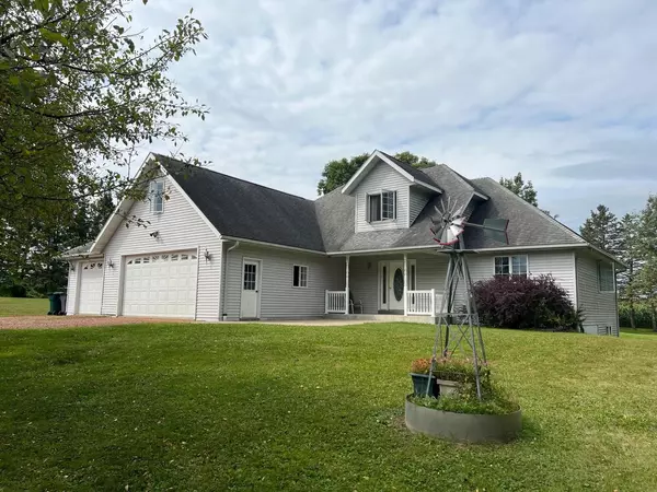 207350 N GALVIN AVENUE, Marshfield, WI 54449