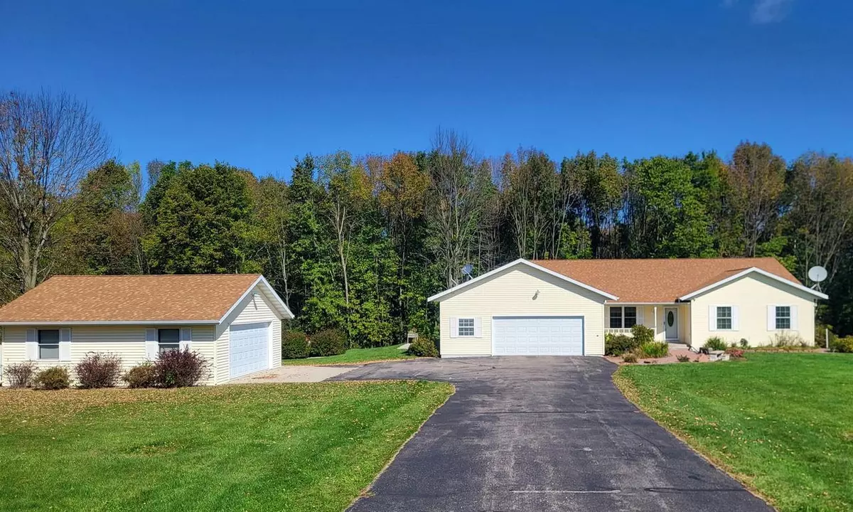 Pittsville, WI 54466,10020 BLUFF DRIVE