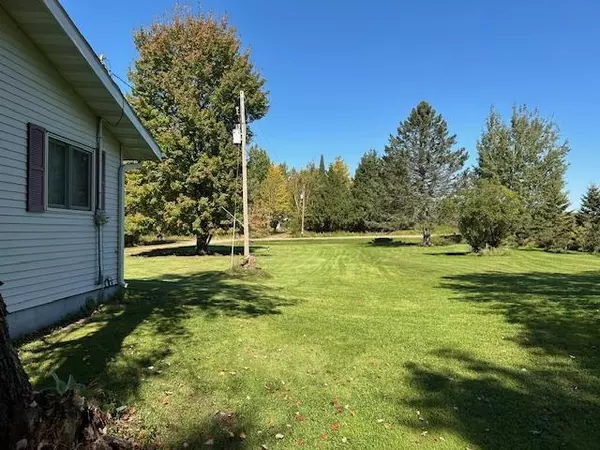 Aniwa, WI 54408,175791 COUNTY ROAD Z
