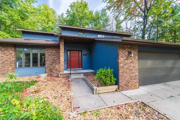 Rothschild, WI 54474,213 GREENWOOD DRIVE