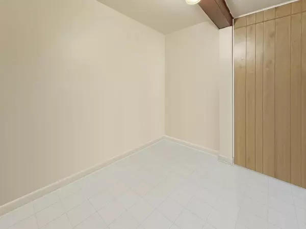 Wausau, WI 54401,823 S 3RD AVENUE