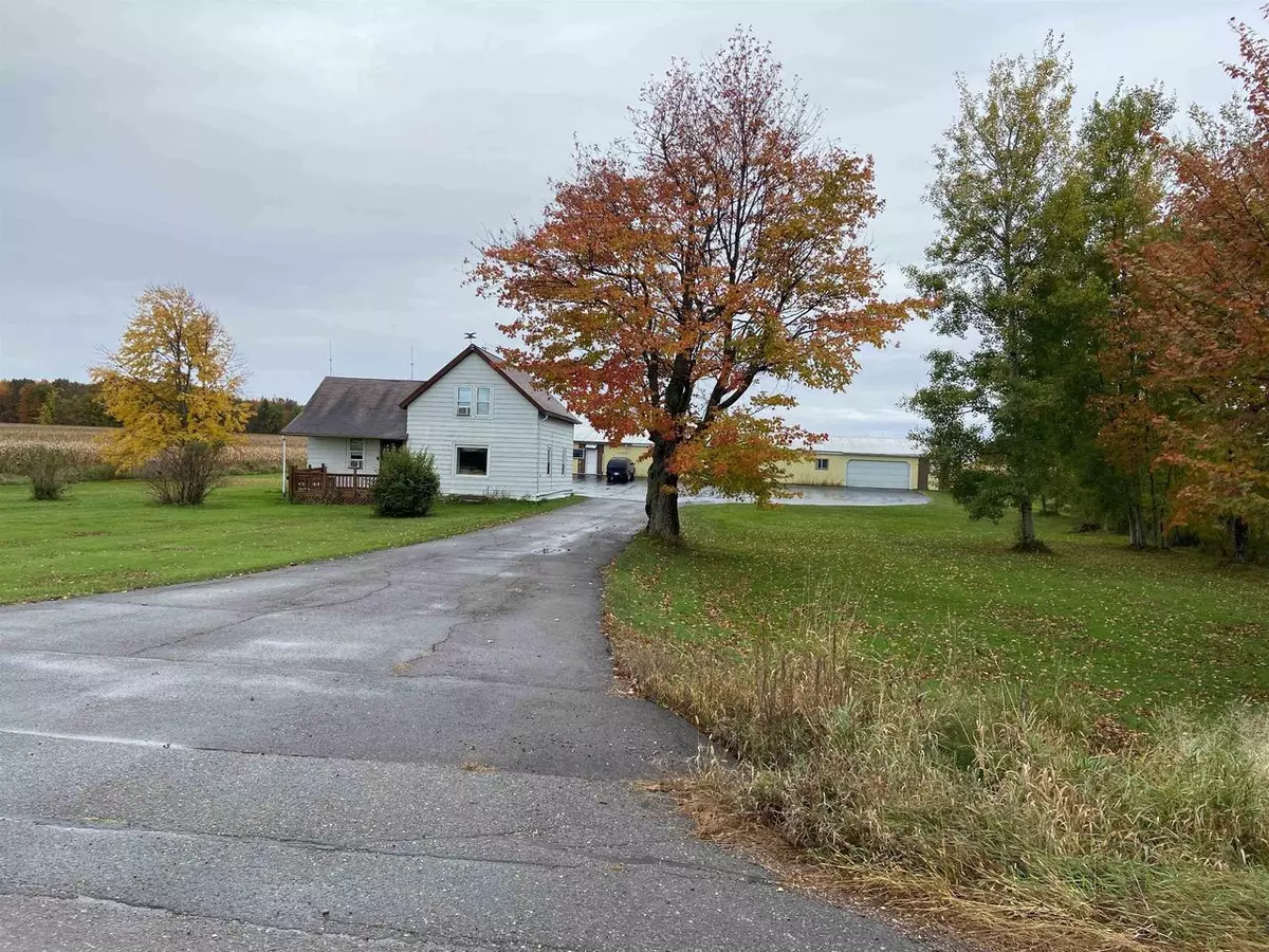 Dorchester, WI 54425,100813 COUNTY ROAD A