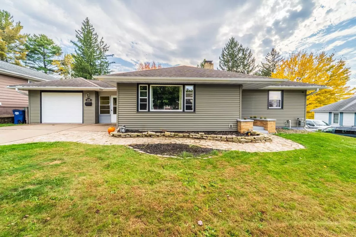 Wausau, WI 54403,1209 SINGLE AVENUE