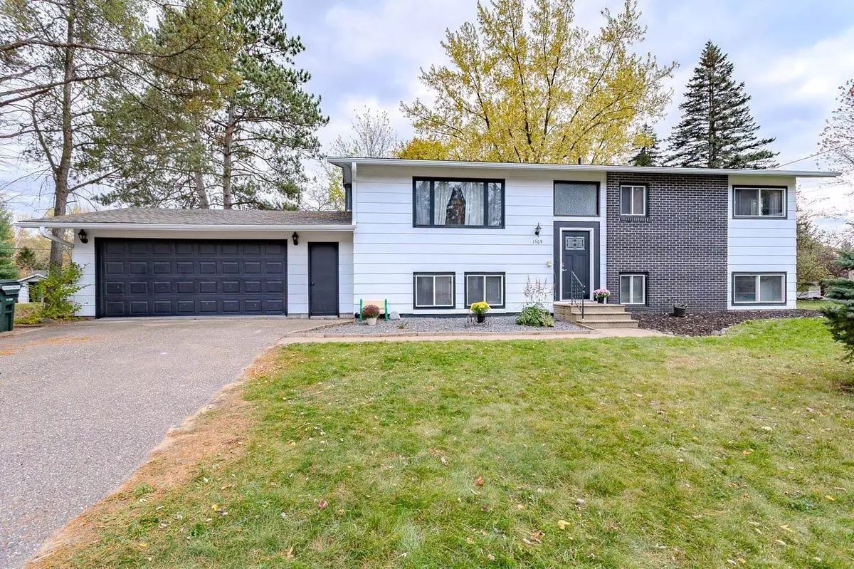 Rothschild, WI 54474,1509 WOODWARD AVENUE