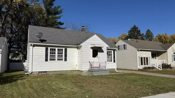 Wausau, WI 54403,930 ROSS AVENUE