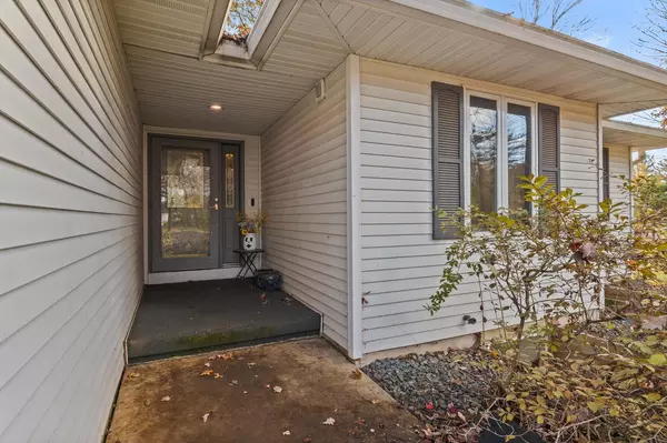 Plover, WI 54467,2151 W BREEZEWOOD COURT