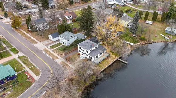 WI 54868,35 E Knapp Street