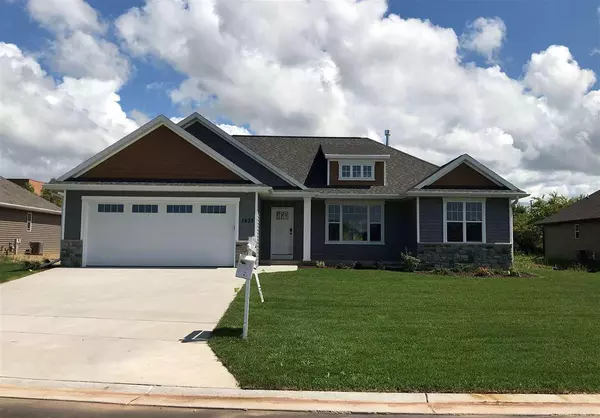 1833 MEADOWLAND COURT, Green Bay, WI 54311