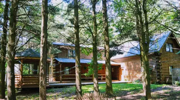 634 LAKE SHORE ROAD, Grafton, WI 53024