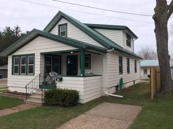 130 8TH STREET, Clintonville, WI 54929