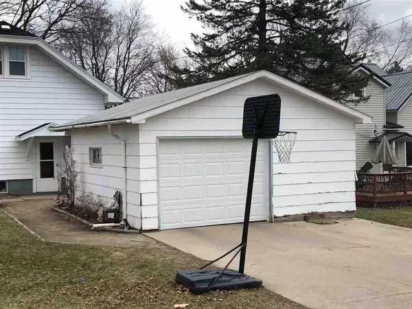 Oconto Falls, WI 54154,229 FRANKLIN STREET