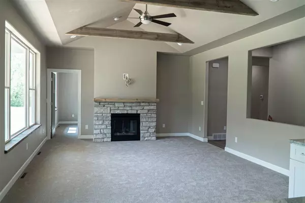 Weyauwega, WI 54983,1011 MILL POND CIRCLE