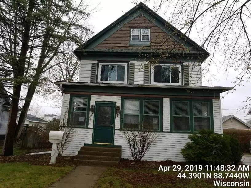 New London, WI 54961,415 W SPRING STREET