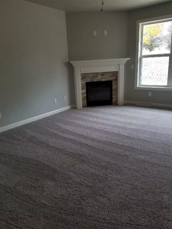 Howard, WI 54313,1354 CORAL REEF LANE