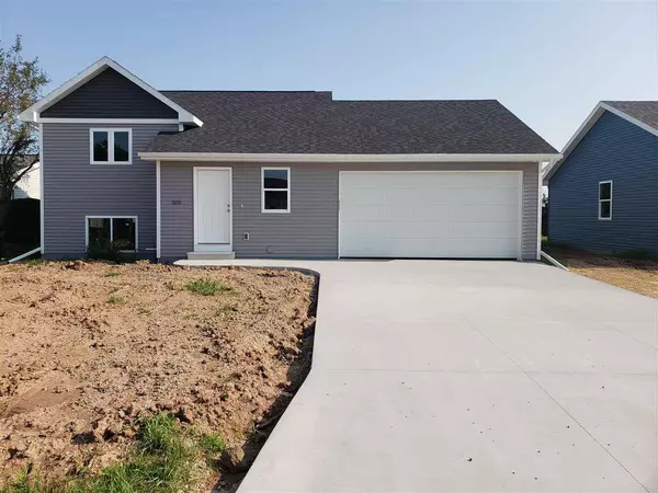 505 NORTHRIDGE DRIVE, New London, WI 54961