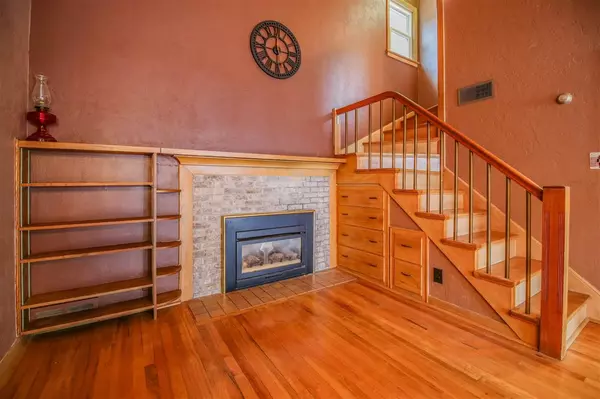 Neenah, WI 54956,620 HANSEN STREET